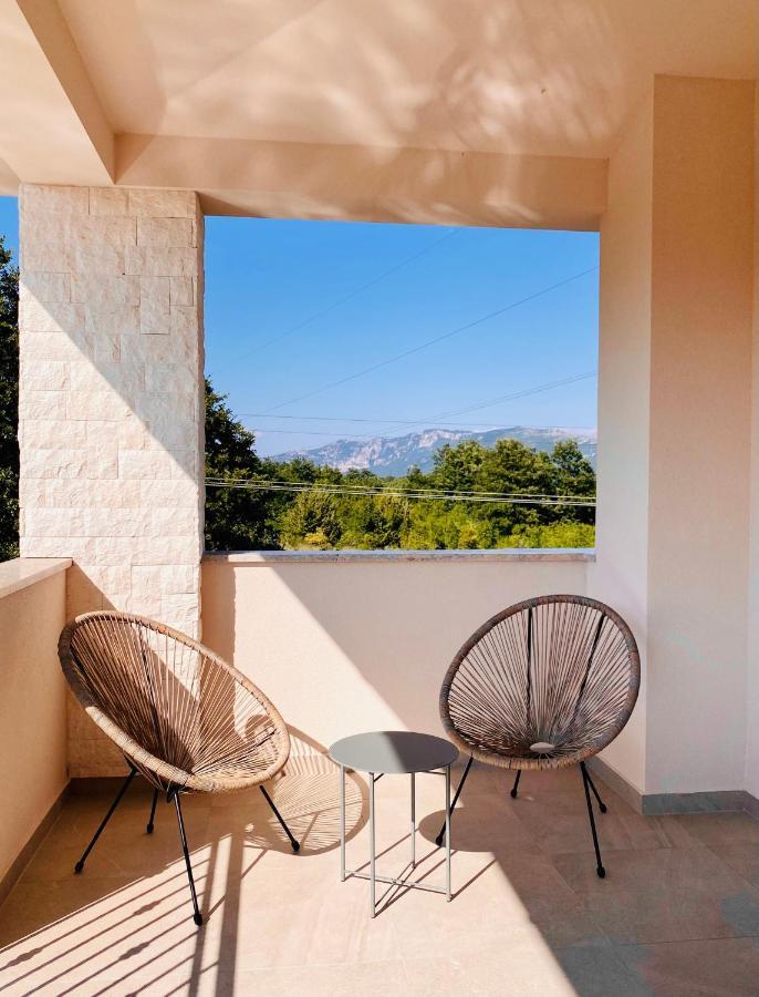 Villa Fluggi Near Labin Santalezi Buitenkant foto